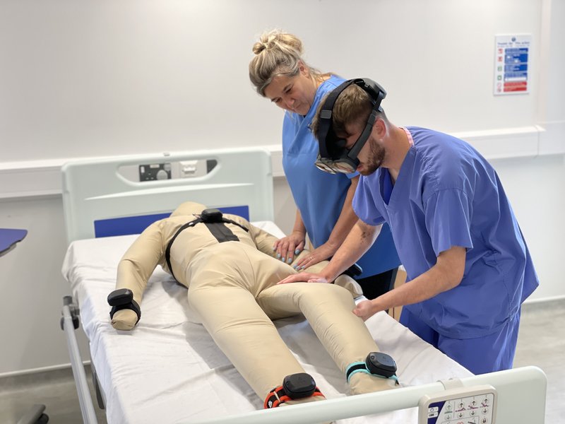 RL360 - HC - Manikin with HC Staff 7