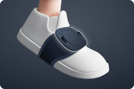 For body tracking, first fasten the tracker bases to the trackstraps. Then put the trackstraps on your body, but don't attach the trackers to them yet.